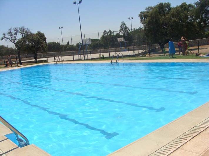 Imagen de la piscina de verano